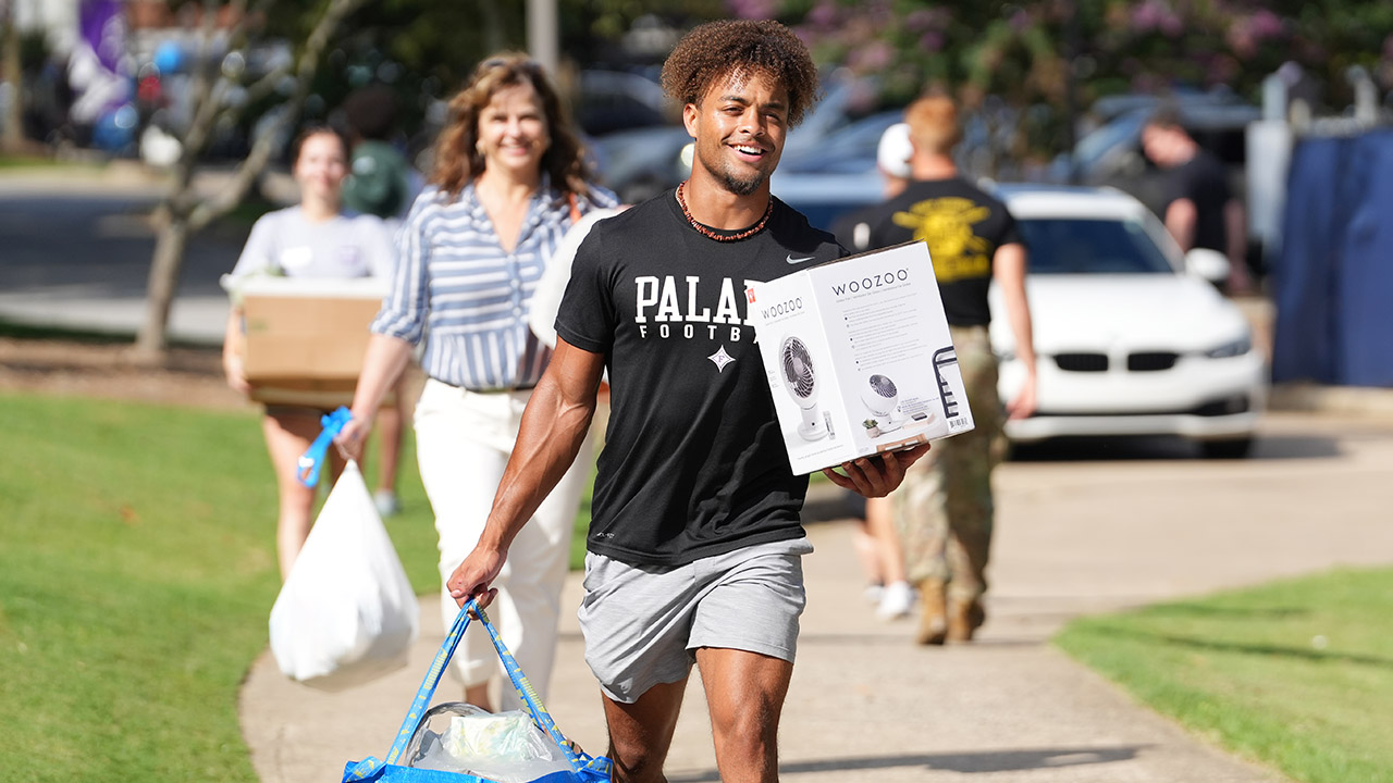 What to Bring to College: The Ultimate College Packing List